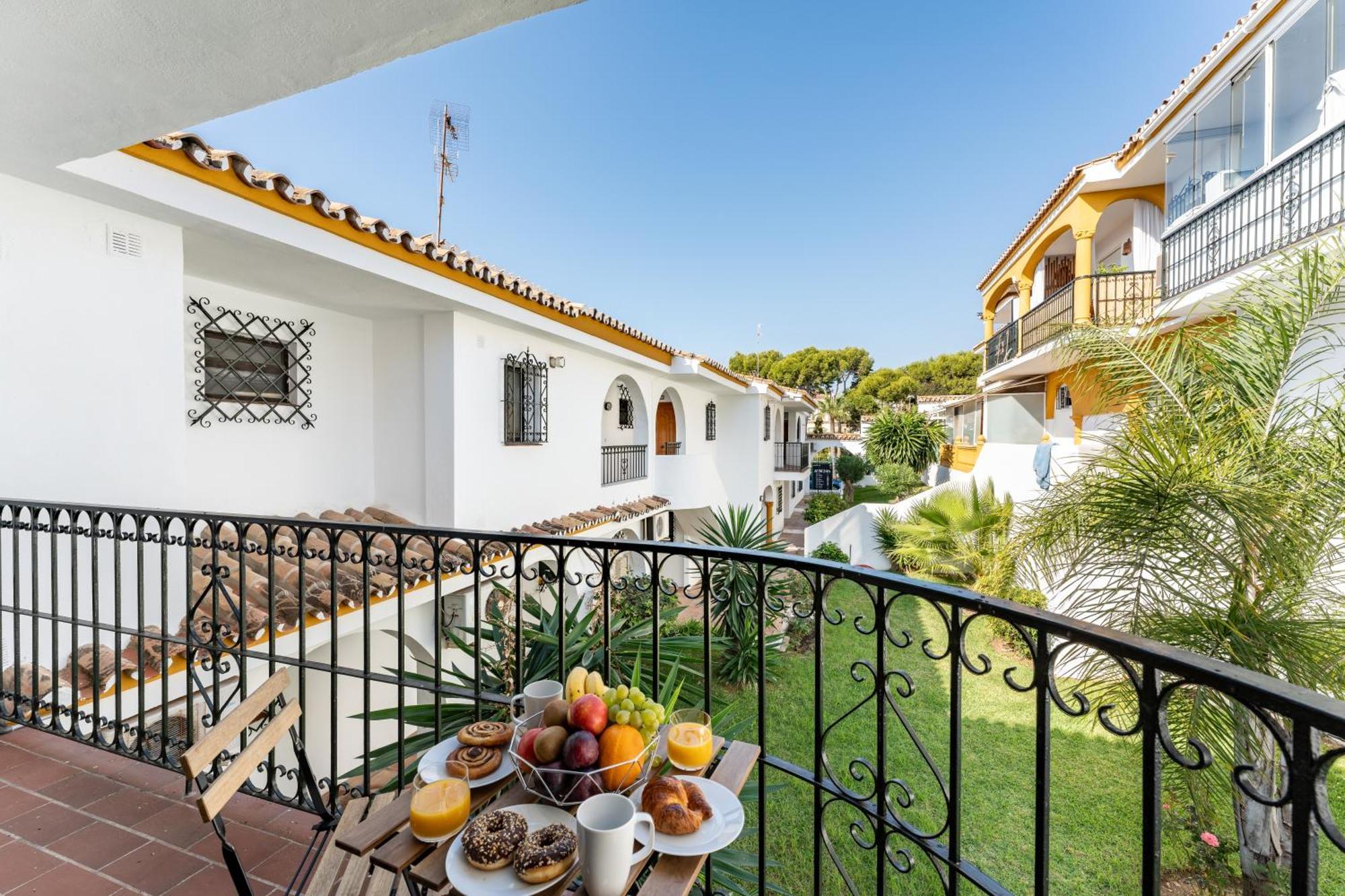 Appartement Riviera Del Sol Seaside Golf Escapes à Sitio de Calahonda Extérieur photo